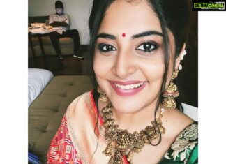 Manjima Mohan Instagram - A bit of madness is key 🌟 Photobomb credit - @am_jerald