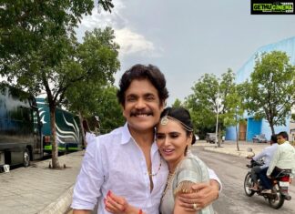 Meenakshi Dixit Instagram - Congratulations for the terrific response of #bangarraju 👏 King #nagarjunaakkineni Sir ❤️ #nagarjuna #kingnagarjuna #telugucinema #superhit #meenakshidixit #teamwork @nagarjuna.akkinenifb Ramoji Filmcity Hyderabad