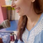 Meenakshi Dixit Instagram - “Khairiyat” song was part of my vocal class today….what a soothing track ❤️ @arijitsingh 🙌 #khairiyat #song #hindisongs #hearttouching #meenakshidixit #reelsinstagram #reels #reelsvideo #reelsindia #singing