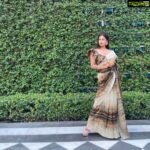 Meera Chopra Instagram – Flaunting my indian-ness!! 
This stunning saree by @breathebyaakanksha.studio .studio 
 Styled by @juhi.ali 
#indianwear #sareelove #weddings #delhiwinters #traditionalwear #fashion #celebrations