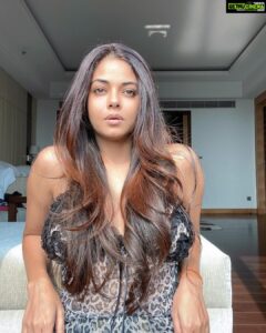Meera Chopra Instagram - Morning sun on me!!