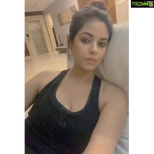 Meera Chopra Instagram - Just wana sleep now!! 
#sleepyface #tiredday #rainydays