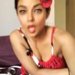Meera Chopra Instagram - 😁😁#fundubs #funnyvideos #boredinthehouse #needtowork