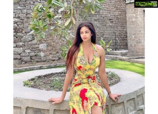 Meera Chopra Instagram - Loving yourself is not vanity, its sanity!! Kasauli