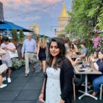 Meera Nandan Instagram – Have you noticed that the sky is different in different parts of the world? Just look at that sky… ☁️ 

.

#sky #colours #newyorkviews #newyorkvibes #throwback #love #positivevibes #lastweek #newyorkhasmyheart #nyc #holidaypicspam 230 Fifth: Best Heated Rooftop Bar/Club/Restaurant In NYC