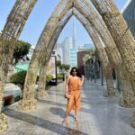 Meera Nandan Instagram - Posing lasted for 2 secs #dubaisummers . 📸 @menon_meenakshy . #toohot #53degrees #summerindubai #glowingdubai #citywalkdubai #dubai #burjkhalifa #cantstopwontstop #positivethinking #allsmiles City Walk Dubai