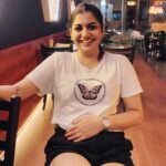 Meera Nandan Instagram - My double chin says a lot about my relationship status (with my food) . #foodonmymind #wheresmyfood #myforeverlove #myweekendplan #love #dubai Dubai, United Arab Emirates