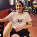 Meera Nandan Instagram – My double chin says a lot about my relationship status (with my food)

.

#foodonmymind #wheresmyfood #myforeverlove #myweekendplan #love #dubai Dubai, United Arab Emirates