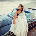 Meera Nandan Instagram - Vɪɴᴛᴀɢᴇ ✨ . 📸 @mahafoozb . #sunday #sareeswag #sareelove #vintage #love #positivevibes #positivity #happysunday #dubai #mydubai #cars #carsofinstagram #vintagecar Dubai, United Arab Emirates