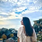 Meera Nandan Instagram - Fort kochi beach is all ♥️ . #beach #clouds #kochi #throwback #throwbackthursday #goodtimes #positivevibes #happiness #love #instagood #beachvibes Fort Kochi