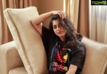 Meera Nandan Instagram - But why does the weekend get over so soon? 🙆🏻‍♀️ . 📸 @hazilmjalal MUAH @unnips . #weekendisover #sundayvibes #lazy #lazyday #sunday #startoftheweek #dubai #dubaiweekend #newweek Dubai, United Arab Emiratesدبي