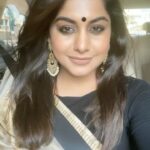 Meera Nandan Instagram - There’s always something about sarees….♥️✨ . #sareelove #sarees #indian #athamspecial #alwaysindian #atham #sareereels #reelsinstagram #instareels #reels #positivevibes #instagood #ilayaraja