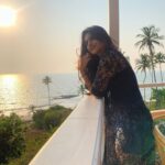 Megha Akash Instagram - Salty air, sun kissed hair 🌞