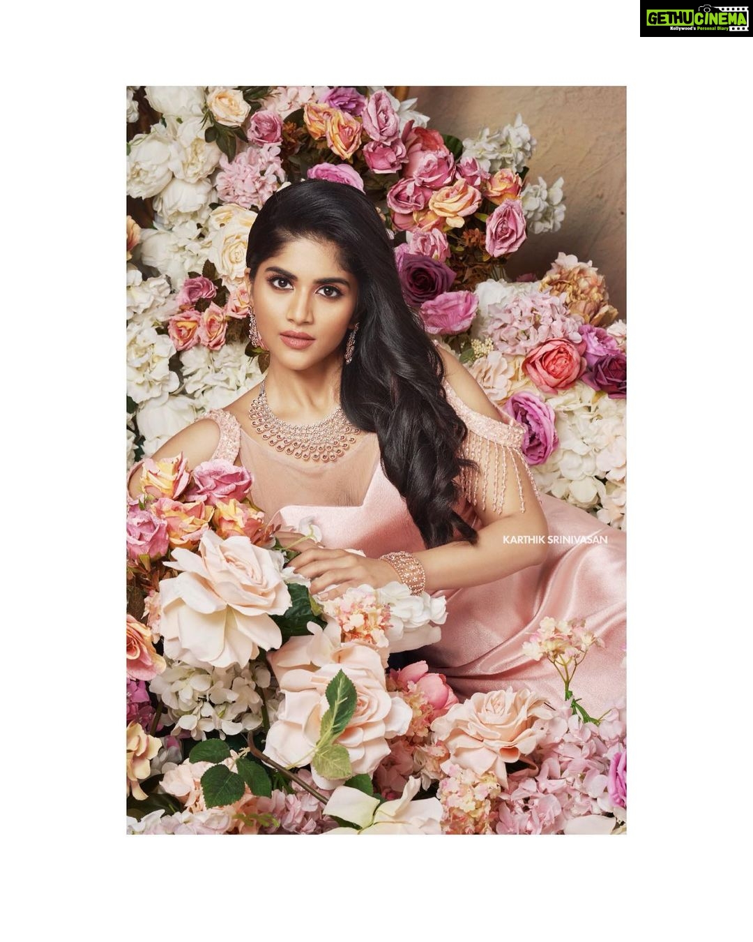 Megha Akash Instagram - The Royals 2020 👑 Thank you for this @karthiksrinivasan007 and @artistmanagement_ind Hair and make up @samanthajagan