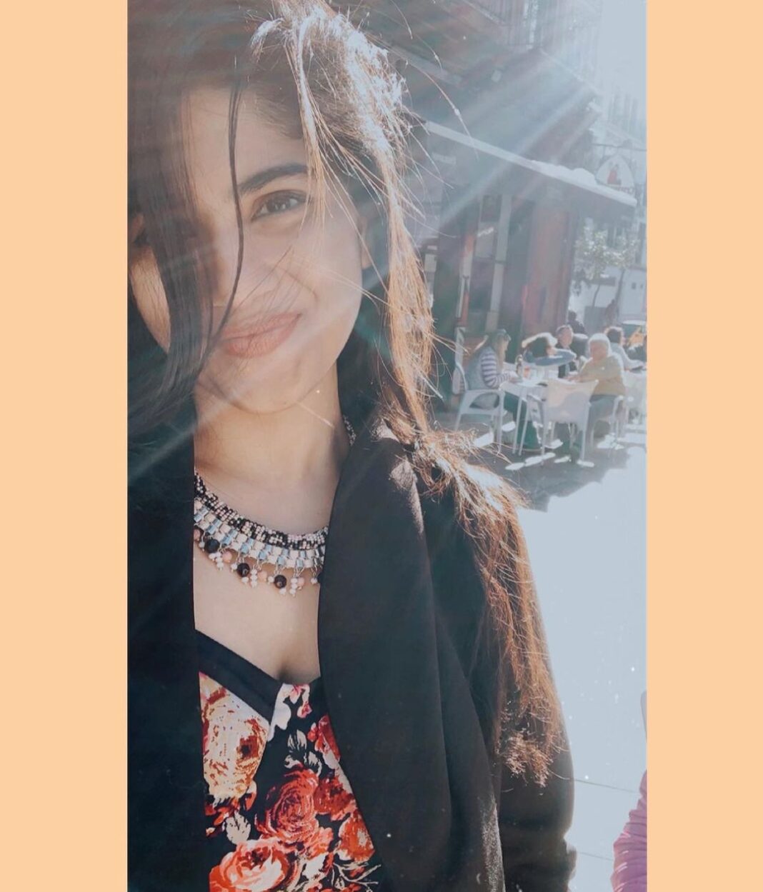 Megha Akash Instagram - I find my happiness where the sun shines ☀️ #alwayssunkissed 😋
