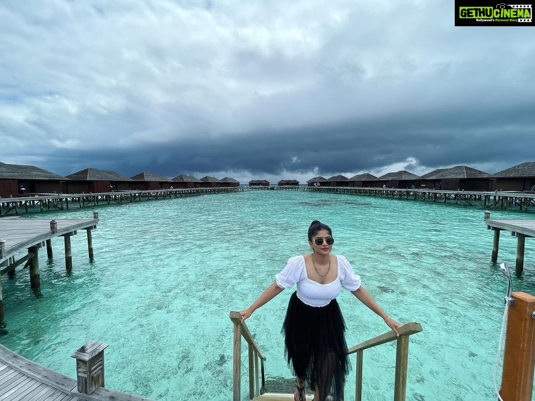 Megha Akash Instagram - *that walk pose * 🙈🐬