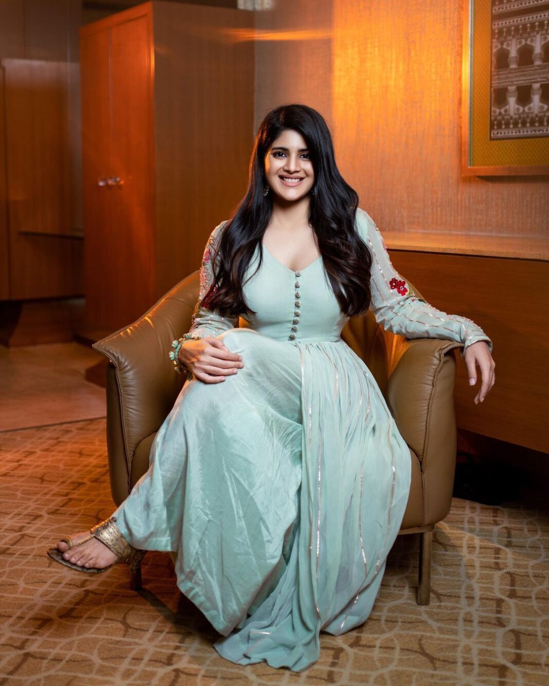 Megha Akash Instagram - Made of poetry, roses, and galaxies. ๐
.
.
Styled by: @officialanahita
Outfit: @taavareclothing
Pic: @pranil_chintewar Megha Akash Instagram - Made of poetry, roses, and galaxies. ๐ . . Styled by: @officialanahita Outfit: @taavareclothing Pic: @pranil_chintewar