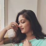 Meghana Raj Instagram - 💙💜🤍 . . . . . 🥻@cleo_clothings 💎@adorebypriyanka 👜@plumash.india