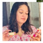 Meghana Raj Instagram - Its always good to keep ur skin in check… and different weather conditions keep the skin condition changing… It’s the winter time, where you might enjoy the weather, but not your skin. Dryness and dull skin acts out which can cause chappy lips and itchy skin. Ishal Naturalz believes in bringing out the best for you, and their wine melon face wash and saffron moisturizer intends to prove it. An instant glow is added to your soft and plump skin, which radiates healthy skincare. The best part is that, @ishal_naturalz products are very affordable too, So save your money, and save your skin @ishal_naturalz.
