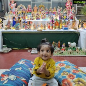 Meghana Raj Instagram - Dassara has always been a very special festival for my family! And my lil prince is celebrating his very first Vijayadashami at his kollu paati’s house (my paternal grandmother) the bombe u see behind are all more than 45 years old.. carefully stored each year so that the next year will always be brighter and happier! Raayan was also incidentally born during the navarathri last year and it makes it all the more special! Happy VijayaDashami to all!  Chiranjeevi Sarja, Meghana Raj, Raayan Raj Sarja. 🙏🏻