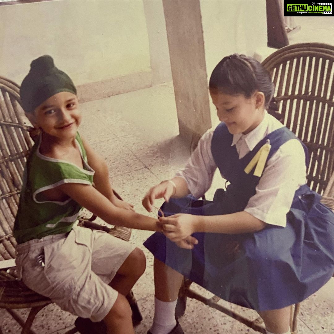 Mehreen Pizada Instagram - Happy Rakhdi to my Soul, brother, best friend, my everything 💗 I love you so much @gurfatehpirzada Missing you heaps 😭 come back real soon