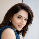 Mehreen Pizada Instagram - “My eyes are an ocean in which my dreams are reflected....”