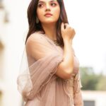 Mehreen Pizada Instagram -