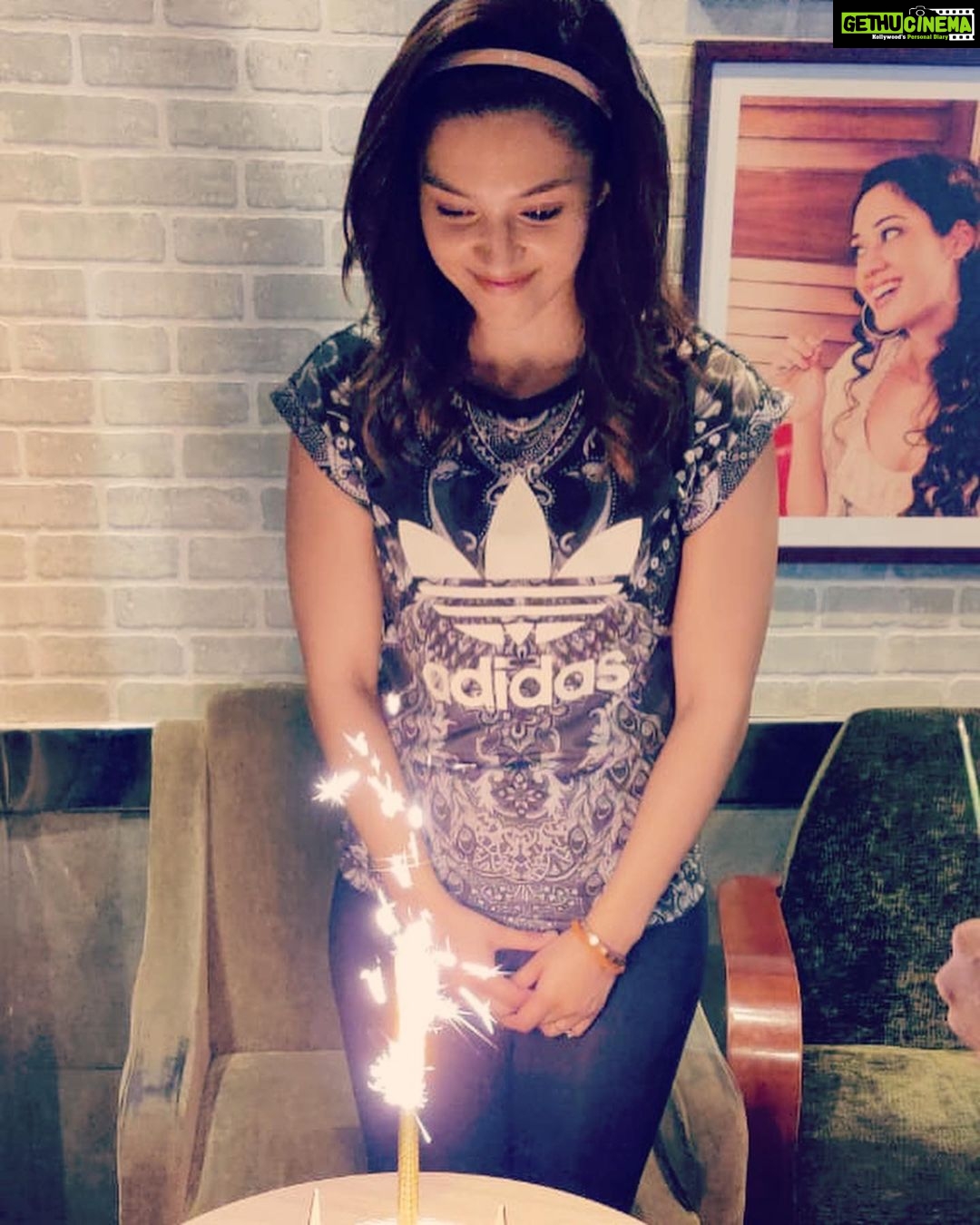 Mehreen Pizada Instagram - A big big Thank You to all my well wishers. It is all your Love, Prayers and Blessings that keep me going. Always need your support🙏 This New Year begins with 3 Big releases 😇🤩 #January #2020 #grateful