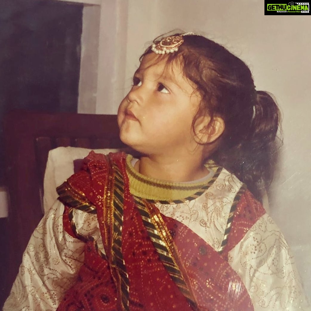 Mehreen Pizada Instagram - Jab main choti bacchi thi 🧒 #iwantmychildhood #bestest