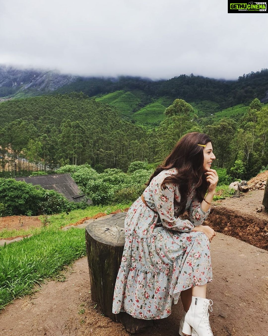 Romantic pose at a hill station Stock Photo - Alamy