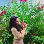 Mehreen Pizada Instagram - “ She never changed her smile, Just what she smiles about. “