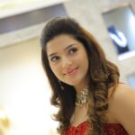 Mehreen Pizada Instagram - 🥰🥰🥰