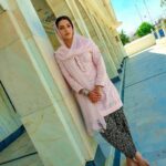 Mehreen Pizada Instagram - Suit aa Punjabi Jatti paayi firdi 😍🥰 #Punjab Styling @sethchetna5