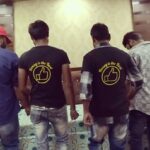 Mehreen Pizada Instagram - #F2 Fever is on 😎😍 My Team's excitement is Top notch 💯 wearing their #HoneyIsTheBEST T-shirts 🤩 ‘n Anna wearing Honey 🧢@ksivakumarsiva @ramkrishnakasara @bujji1695 @nageshgillapally 5 DAYS to go 💕 #Jan12 @venkateshdaggubati @varunkonidela7 @tamannaahspeaks @anilravipudi