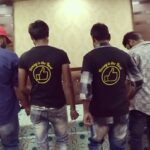 Mehreen Pizada Instagram – #F2 Fever is on 😎😍 My Team’s excitement is Top notch 💯 wearing their #HoneyIsTheBEST T-shirts 🤩 ‘n Anna wearing Honey 🧢@ksivakumarsiva @ramkrishnakasara @bujji1695 @nageshgillapally 
5 DAYS to go 💕 #Jan12  @venkateshdaggubati @varunkonidela7 @tamannaahspeaks @anilravipudi