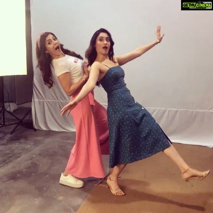 Mehreen Pizada Instagram - When T & M meet, always some fun 😍😘 Last day of shoot 😭#F2 @tamannaahspeaks