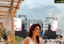 Mehrene Kaur Pirzada Instagram - Never lose your sense of wonder 🙇🏻‍♀️ Nammos Dubai