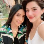 Mehrene Kaur Pirzada Instagram - There’s something special about meeting old friends 🥰 Friendship of 14 years🤍 #timeless #love @tasbhoj ❤️ SLS Dubai Hotel & Residences