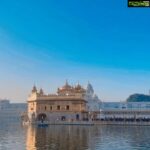 Mehrene Kaur Pirzada Instagram – ਸਤਿਨਾਮੁ ਵਾਹਿਗੁਰੂ 🙏 Golden Temple Amritsar Punjab India
