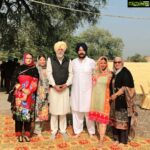 Mehrene Kaur Pirzada Instagram - Sukhmani Sahib Paath and Langar on Pir Gurkirpal Singh’s (my Grandfather) barsi 🙏 #Pirkot #village #Pirzada ਪੀਰਕੋਟ-Bathinda
