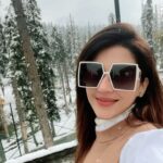 Mehrene Kaur Pirzada Instagram - 💕💕💕. #birthday Kashmir