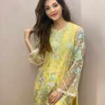 Mehrene Kaur Pirzada Instagram - Happiness is wearing yellow 💛