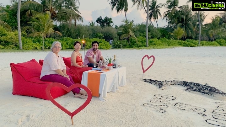 Mehrene Kaur Pirzada Instagram - 🥰❤️ #love