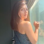 Mehrene Kaur Pirzada Instagram - Sunkissed 🌞