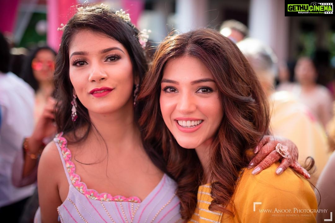 Mehrene Kaur Pirzada Instagram - Bestieee 😍💋