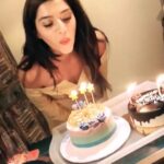 Mehrene Kaur Pirzada Instagram - Thank you so much for the lovely wishes. I’m overwhelmed by the love you all give me. Love you all 😘❤️ Love ‘n Light 🌟 #birthday #thankful #blessed