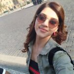 Mehrene Kaur Pirzada Instagram - Sunkissed 💗