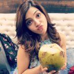 Mehrene Kaur Pirzada Instagram - My Nutritionist @rashichowdhary recommends I hydrate with coconut water to keep my skin looking great and insists I eat the malai too :) The #goodfat in malai helps me #staylean! Sooo yum 😋 #fitgirlseatfat