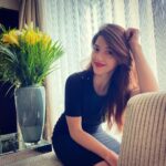 Mehrene Kaur Pirzada Instagram - Some posing before I head to my night shoot 🥺🥴