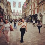 Mehrene Kaur Pirzada Instagram - #londonvibes Covent Garden London